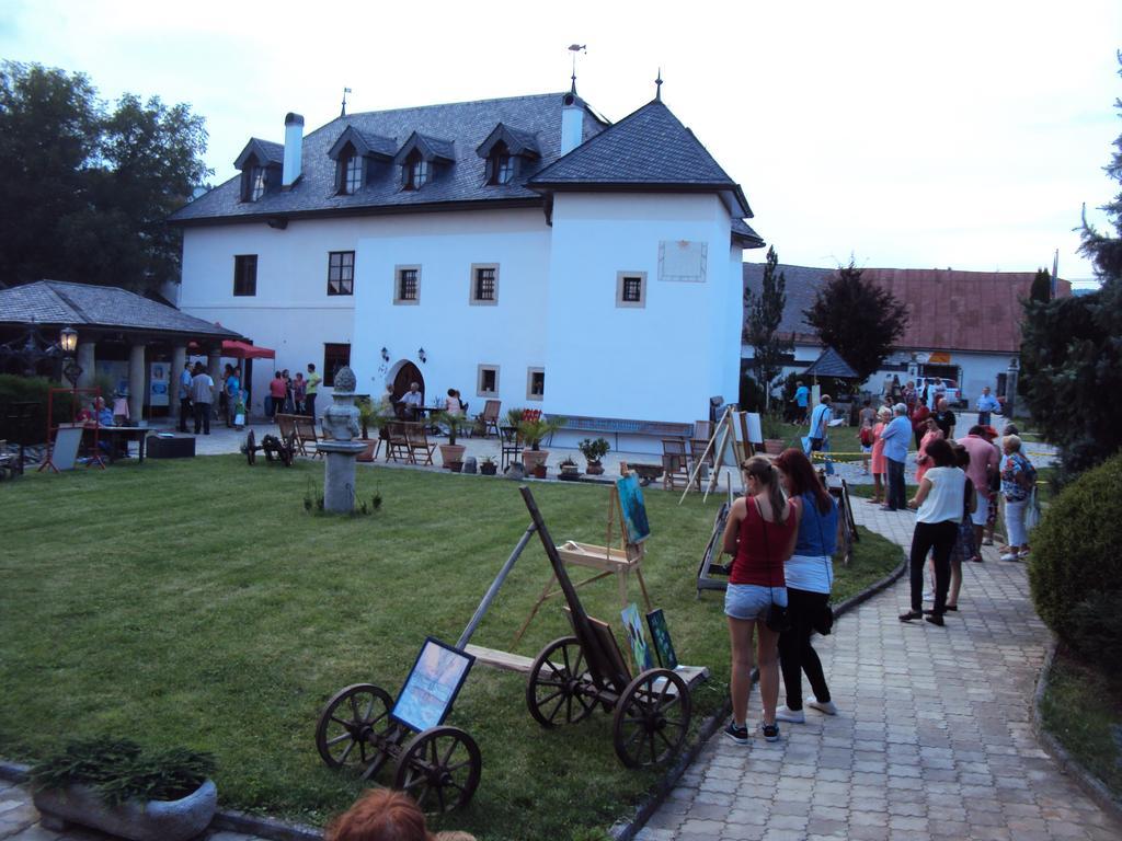 Apartamento Castle Kaštieľ Kotešová Exterior foto