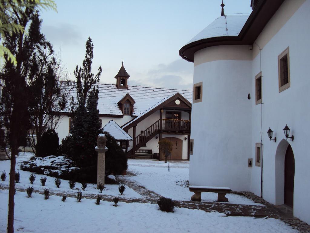Apartamento Castle Kaštieľ Kotešová Exterior foto